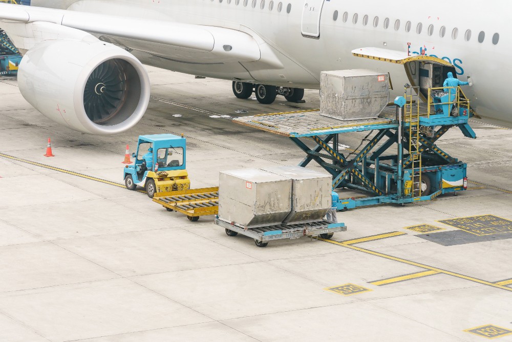 Forwarder Terlambat Kirim? Begini Prosedur Kompensasinya | WilhenCargo
