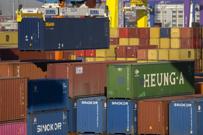 Impor Alat Tulis dan Perlengkapan Kantor dari China Jadi Peluang Bisnis Anda | WilhenCargo